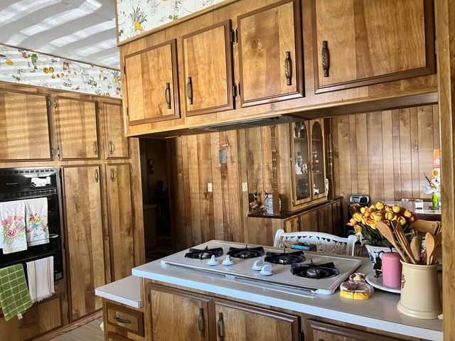 3008 Hazel Drive, Anderson, CA 96007