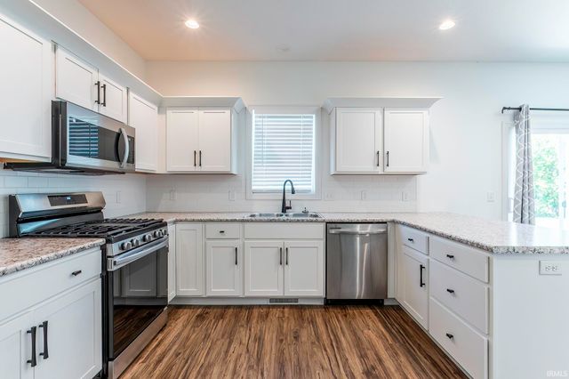 13187 Halen Hill Court, Fort Wayne, IN 46818