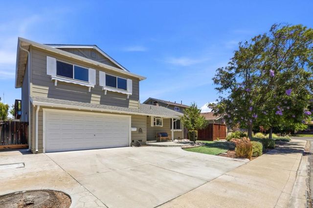 2639 Brady Court, Santa Clara, CA 95051