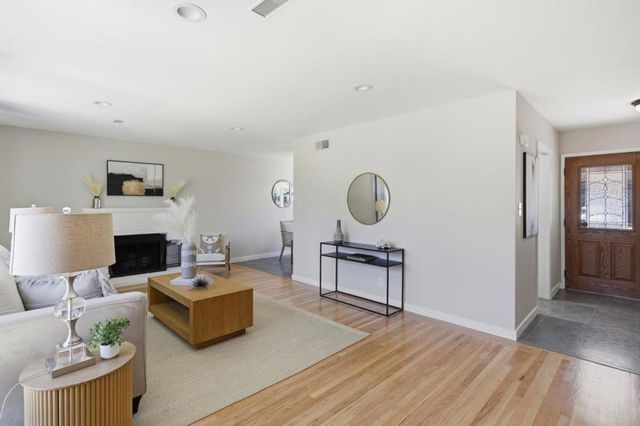 2639 Brady Court, Santa Clara, CA 95051