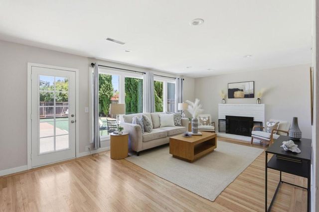 2639 Brady Court, Santa Clara, CA 95051