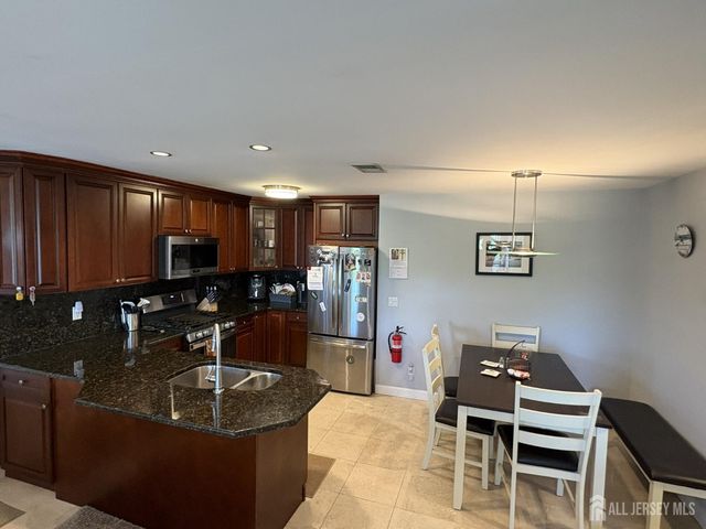 316 Cozzens Court, East Brunswick, NJ 08816