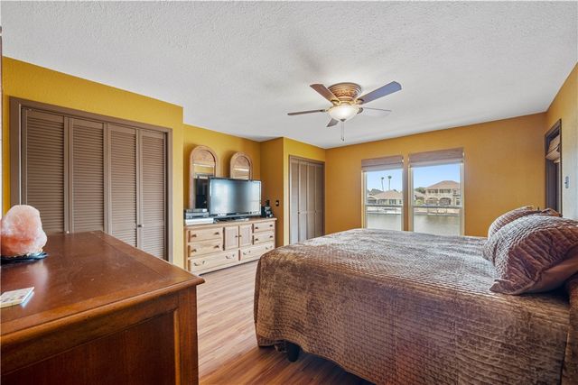 13729 Cayo Cantiles St, Corpus Christi, TX 78418