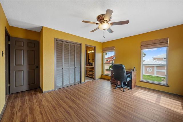 13729 Cayo Cantiles St, Corpus Christi, TX 78418