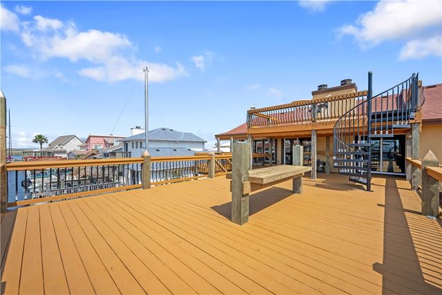 13729 Cayo Cantiles St, Corpus Christi, TX 78418
