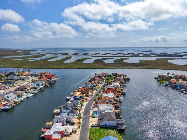 13729 Cayo Cantiles St, Corpus Christi, TX 78418