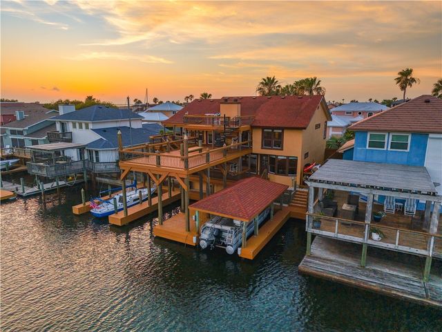 13729 Cayo Cantiles St, Corpus Christi, TX 78418
