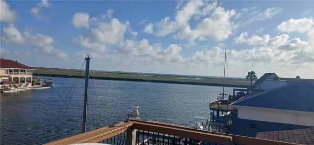 13729 Cayo Cantiles St, Corpus Christi, TX 78418