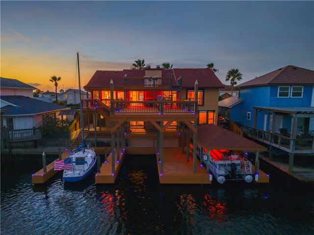 13729 Cayo Cantiles St, Corpus Christi, TX 78418
