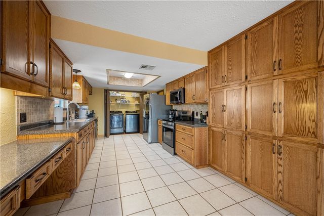 13729 Cayo Cantiles St, Corpus Christi, TX 78418