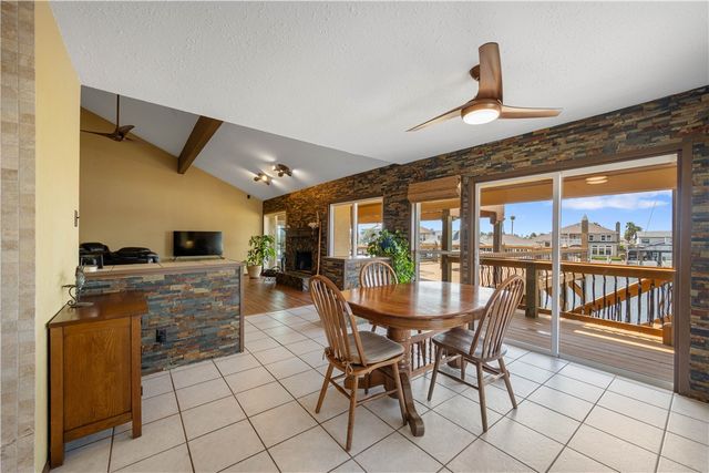 13729 Cayo Cantiles St, Corpus Christi, TX 78418