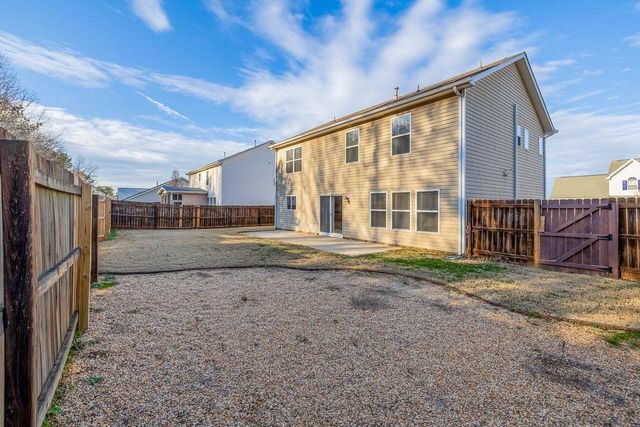 161 Stonewood Crossing Drive, Boiling Springs, SC 29316