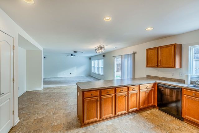 161 Stonewood Crossing Drive, Boiling Springs, SC 29316