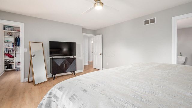 1540 Donamar Court, Lancaster, OH 43130