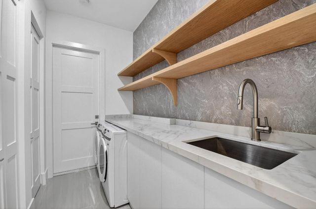 6401 Park Lane, Lake Worth, FL 33449