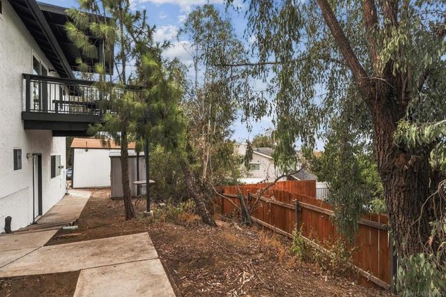 8445 Vista Del Cajon Pl, Lakeside, CA 92040