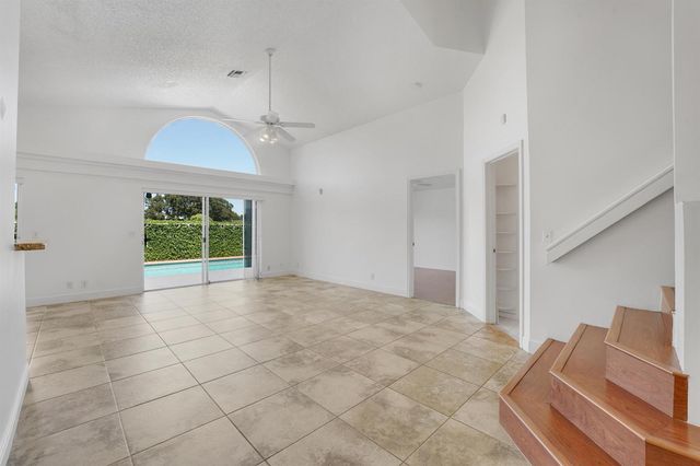 4355 LEICESTER Court, West Palm Beach, FL 33409