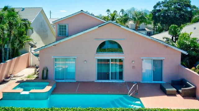 4355 LEICESTER Court, West Palm Beach, FL 33409
