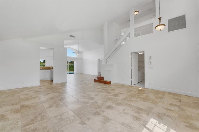 4355 LEICESTER Court, West Palm Beach, FL 33409