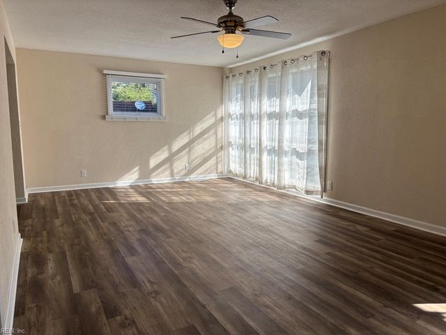 912 Oklahoma DR, Chesapeake, VA 23323
