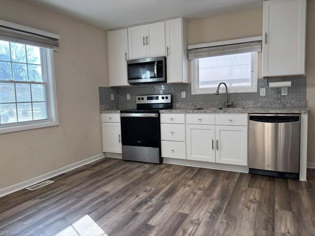912 Oklahoma DR, Chesapeake, VA 23323