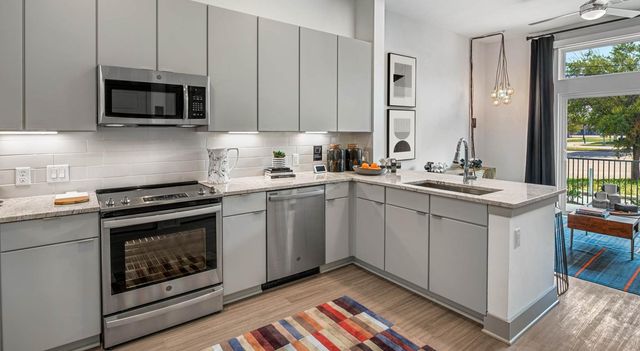 9330 Main Street 166, Houston, TX 77025