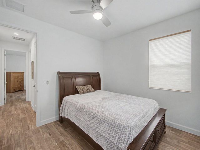 12151 SW Ameresque Way, Port St. Lucie, FL 34987