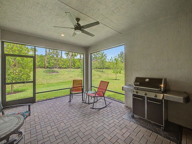 12151 SW Ameresque Way, Port St. Lucie, FL 34987
