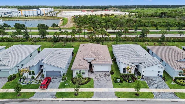 12151 SW Ameresque Way, Port St. Lucie, FL 34987