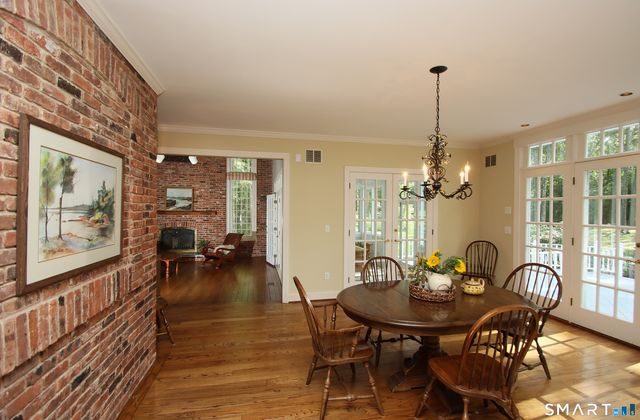 45 Longview Road, Avon, CT 06001