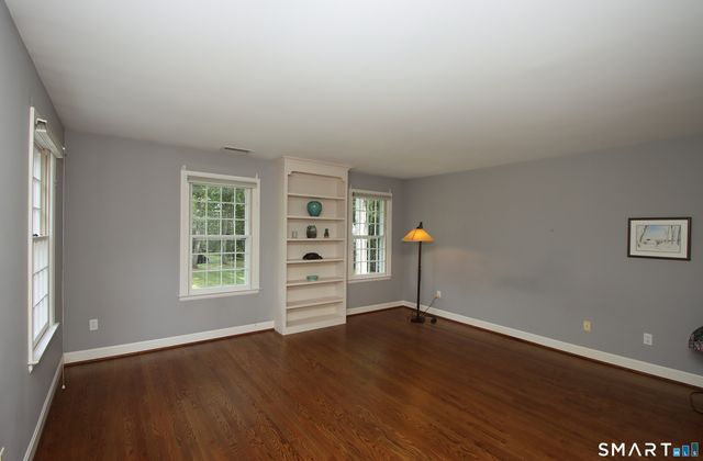 45 Longview Road, Avon, CT 06001