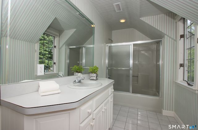 45 Longview Road, Avon, CT 06001