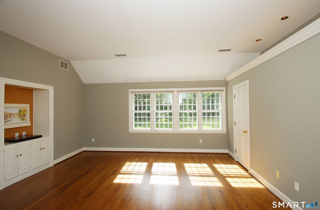 45 Longview Road, Avon, CT 06001