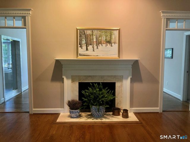 45 Longview Road, Avon, CT 06001