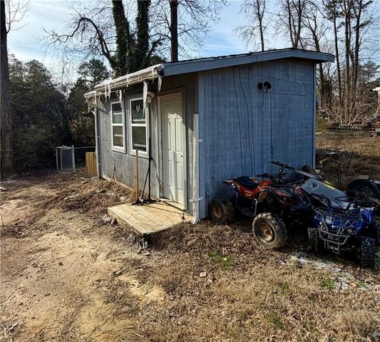 221 Harlee Lane, Lawrenceville, GA 30046