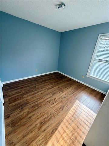 221 Harlee Lane, Lawrenceville, GA 30046