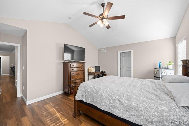 261 Emerald Way, Granite City, IL 62040
