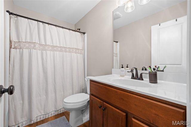 261 Emerald Way, Granite City, IL 62040
