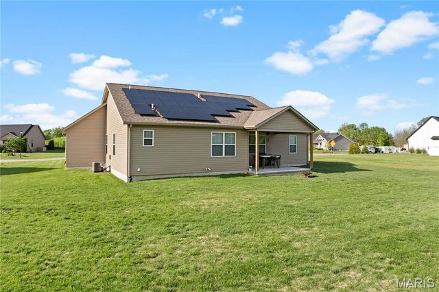 261 Emerald Way, Granite City, IL 62040