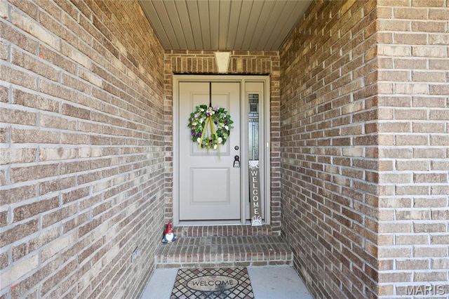 261 Emerald Way, Granite City, IL 62040