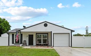 10566 Aquarius Lane, Royal Palm Beach, FL 33411