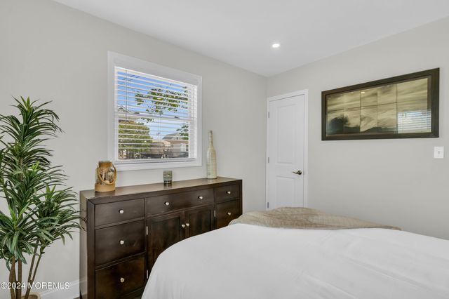 26 S Spinnaker Drive, Little Egg Harbor, NJ 08087