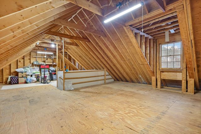 9 Village Drive, Atkinson, NH 03811