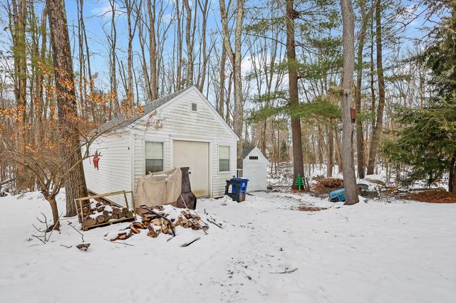 9 Village Drive, Atkinson, NH 03811