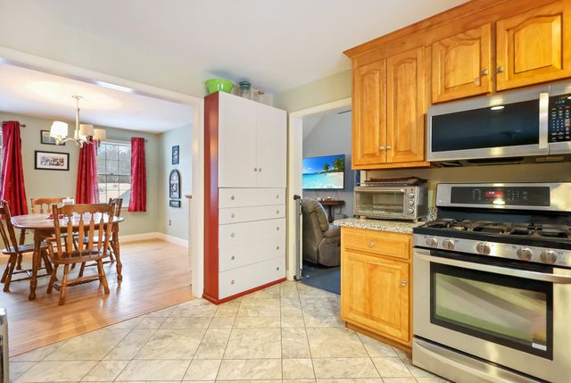 9 Village Drive, Atkinson, NH 03811