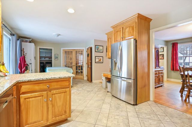 9 Village Drive, Atkinson, NH 03811