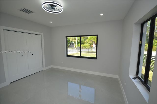 1144 NE 144th St, North Miami, FL 33161