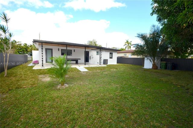 1144 NE 144th St, North Miami, FL 33161