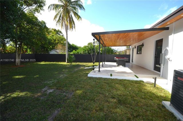 1144 NE 144th St, North Miami, FL 33161