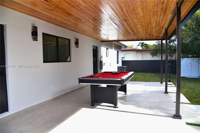 1144 NE 144th St, North Miami, FL 33161